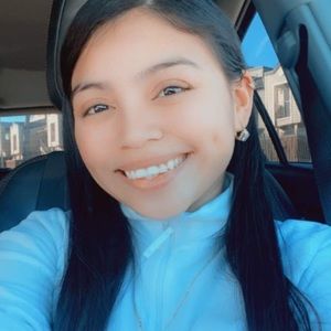 Meet your Posher, Karina